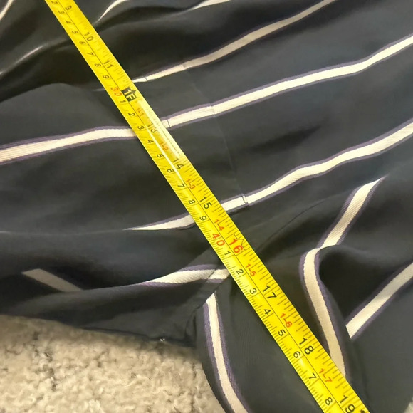 Equipment Femme “Raven Eclipse” S EUC worn twice Black/Purple front tie wrap - Picture 5 of 15